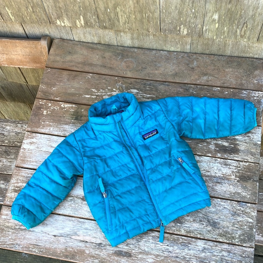 Patagonia turquoise puffer jacket